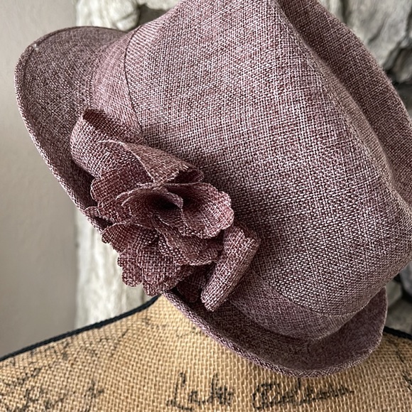 Hat - Picture 2 of 5